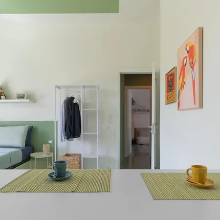 Flowery Floor & Apartmán *